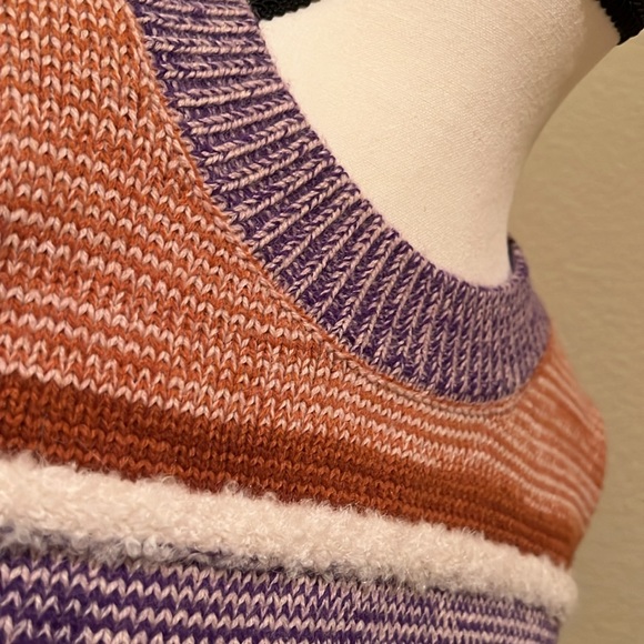Multi colored sweater - Picture 8 of 13